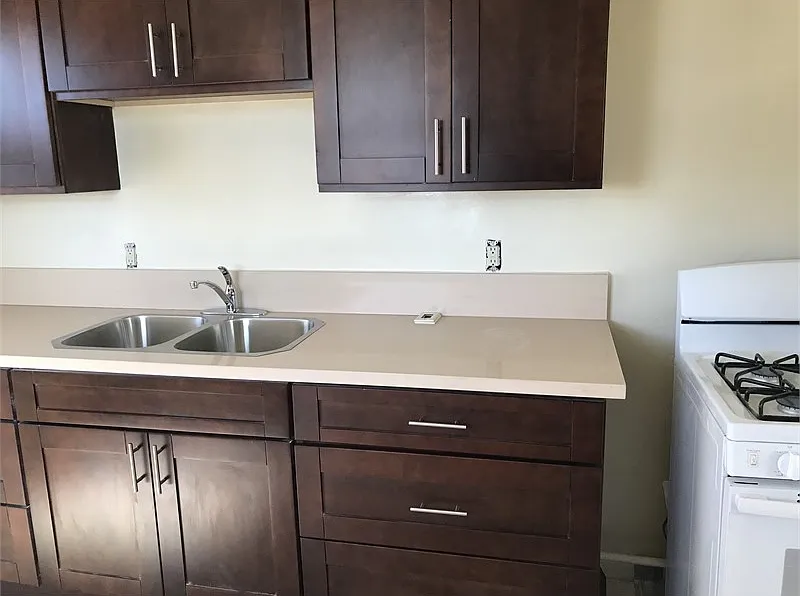 4022 Logan Ave — Photo 3