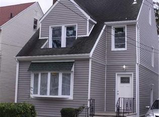 24112 86th Rd, Bellerose, NY 11426