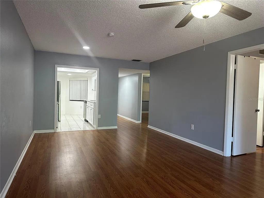 2 bed, 2.0 bath, 995 sqft, $1,750 — Photo 4