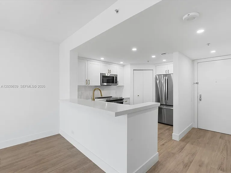 701 Brickell Key Blvd #1201 — Photo 7