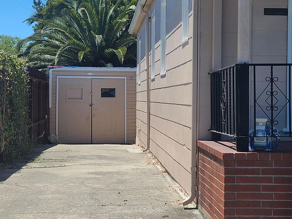 5th image of 905 1st St