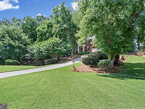 2nd image of 4250 Meadow View Ct