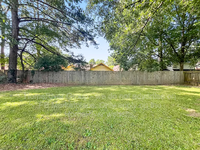 6845 Rockingham Rd — Photo 19