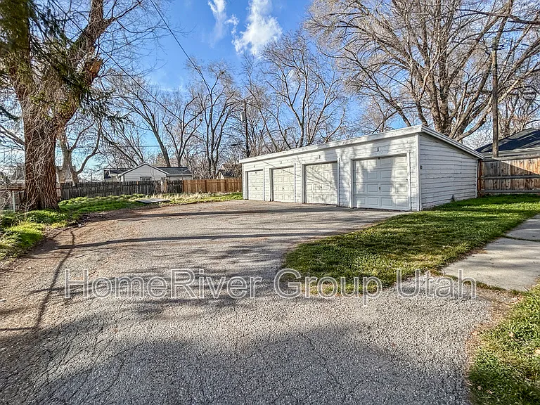 1720 S 200 E — Photo 15