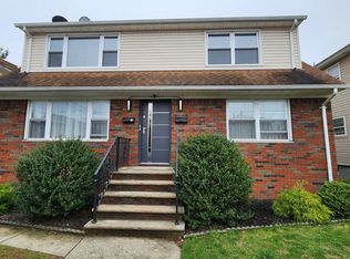 18 Strong St FLOOR 2, Wallington, NJ 07057