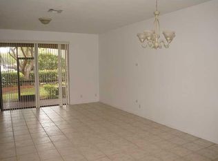 4078 Timber Cove Ln, Fort Lauderdale, FL 33332