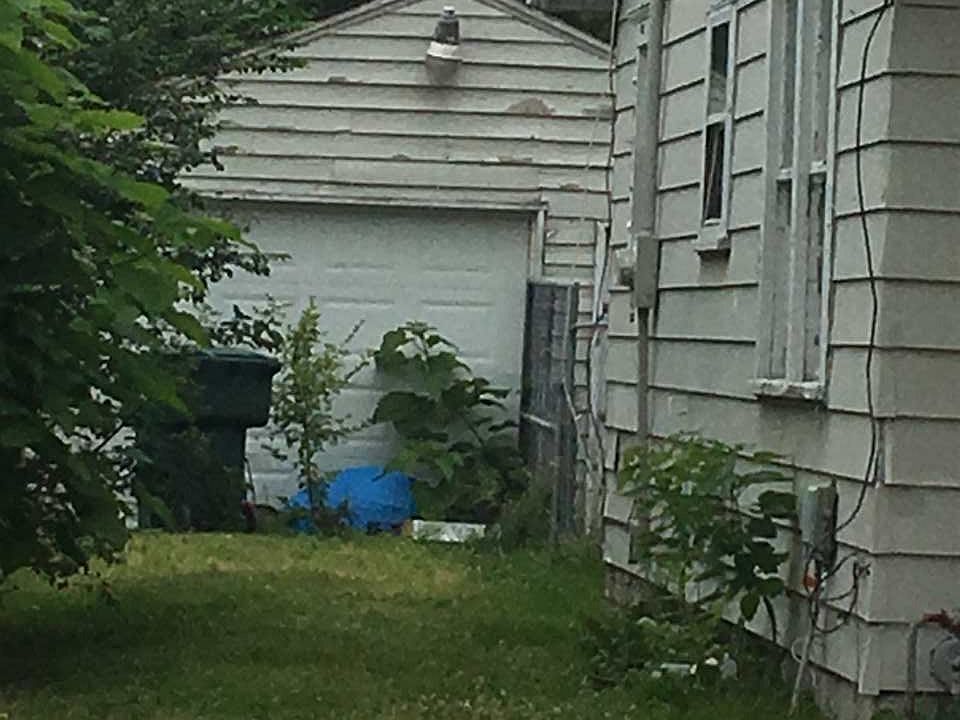 2nd image of 2228 E 14th St