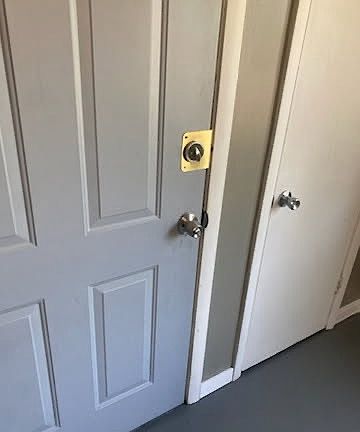 4th image of 2921 W Chambers St