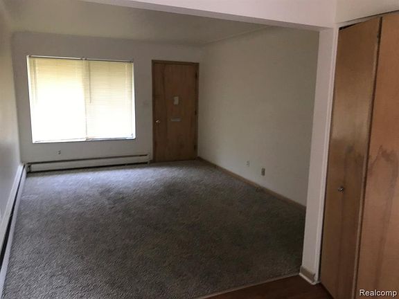 3rd image of 4265 Seeden St