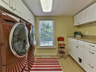 3rd image of 127 Tower Ln APT 1