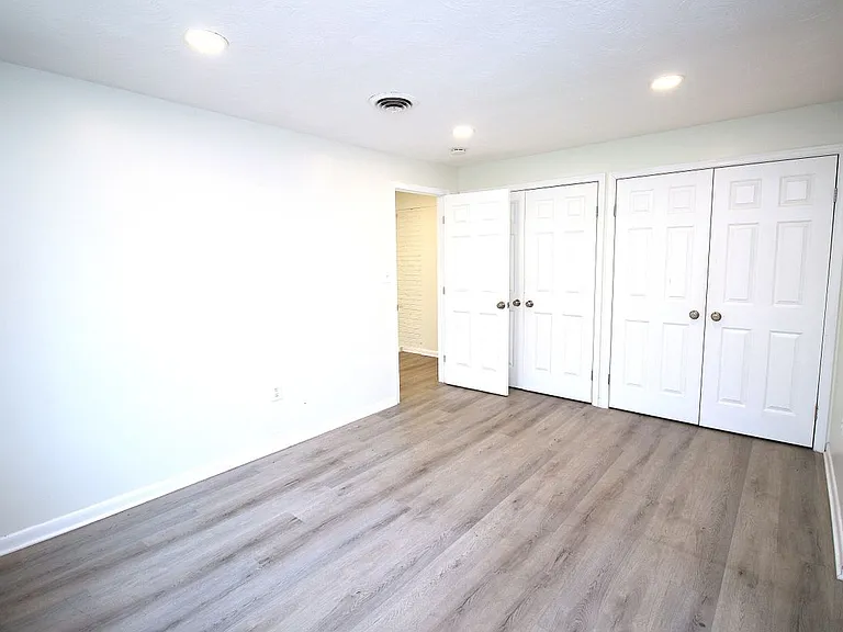 11703 Caplinger Rd #2 — Photo 8