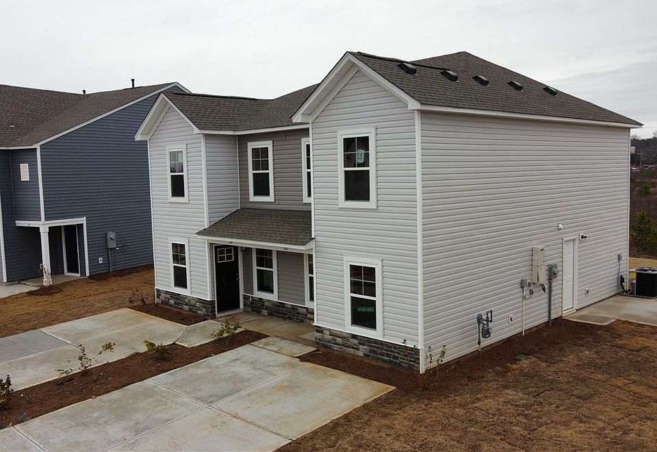 2nd image of 121 Adger Rd