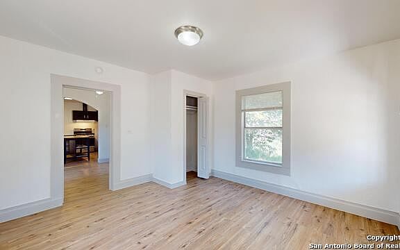 5th image of 135 Dora St