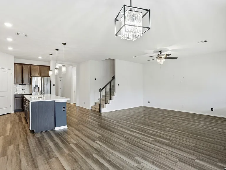 12611 Auriga — Photo 14