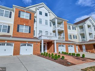 15201 Royal Crest Dr APT 301, Haymarket, VA 20169
