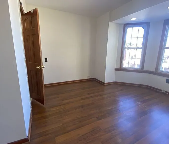 5026 Walnut St #3 — Photo 11
