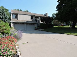 402 W Oak St, Long Grove, IA 52756