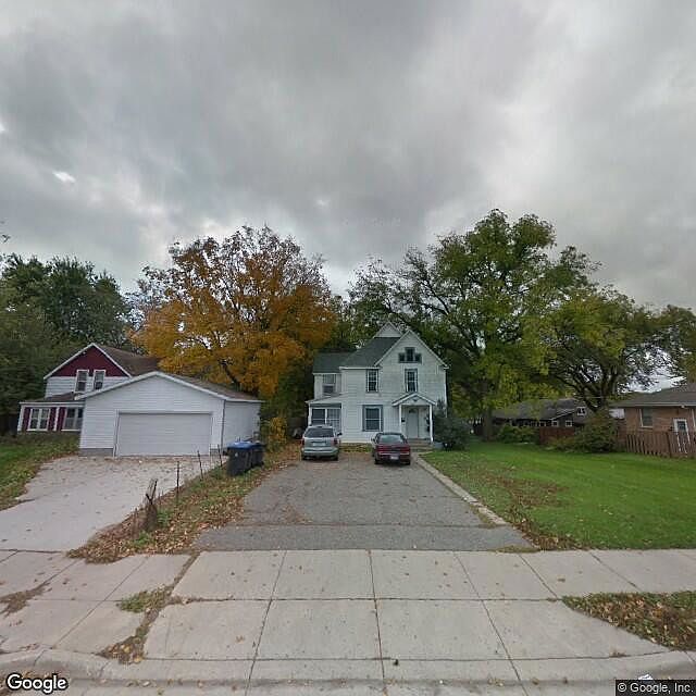 1st image of 1027 E Main St #1