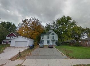 1027 E Main St #1, Mankato, MN 56001