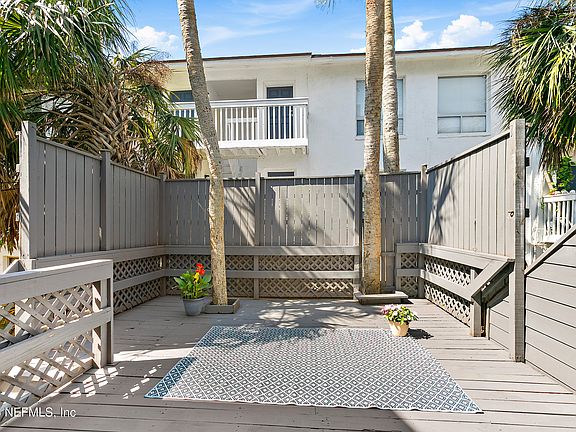 4th image of 2236 2ND Street S