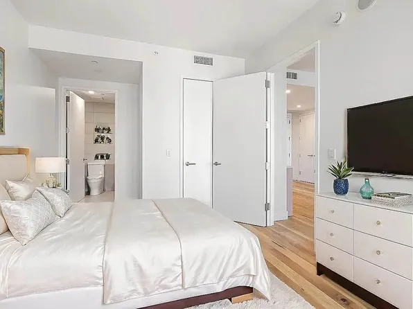 69 Adams Street image 4 of 19