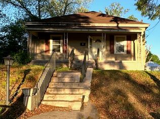 2 Perkins St, Manchester, GA 31816