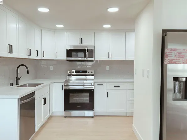 3825 Brockton Dr, Pleasanton, CA 94588