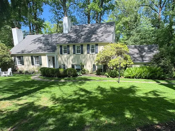290 Forest Hills Cir, Devon, PA 19333