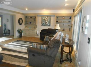 5256 Territorial Rd, Grand Blanc, MI 48439