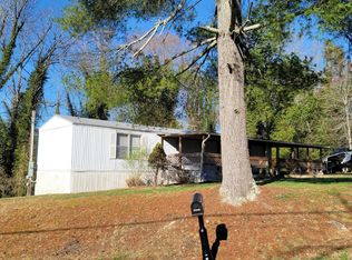 213 Wright Rd, Oliver Springs, TN 37840