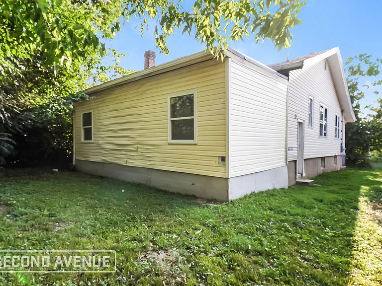 1311 Manss Ave — Photo 20