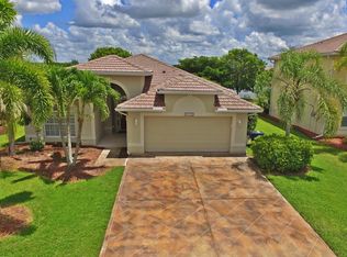 9530 Blue Stone Cir, Fort Myers, FL 33913