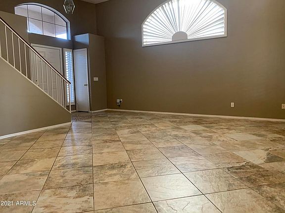 2nd image of 447 W Calle Monte Vista Dr