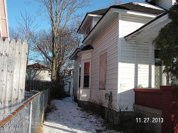 2nd image of 1302 Lafayette Ave SE