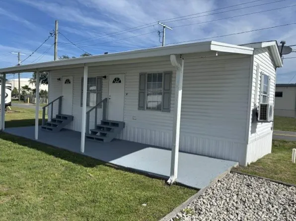 9 F St #9F, Plant City, FL 33563