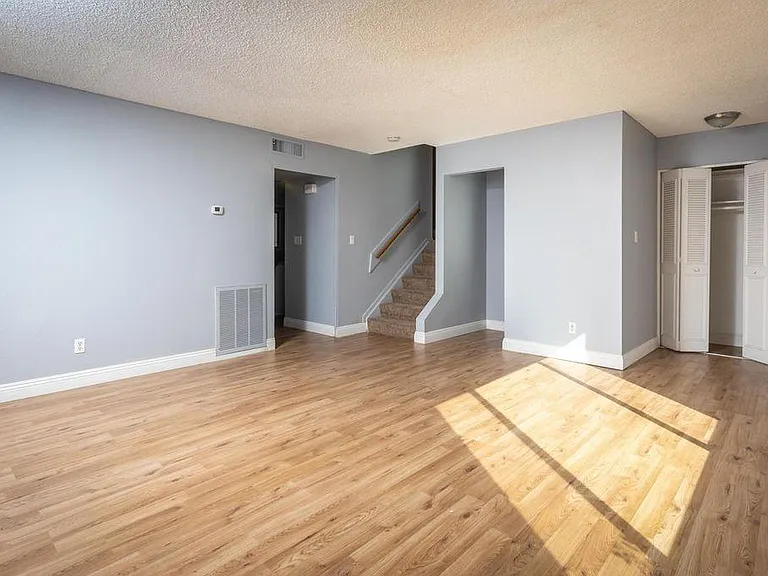 14 E Hermosa Dr — Photo 6