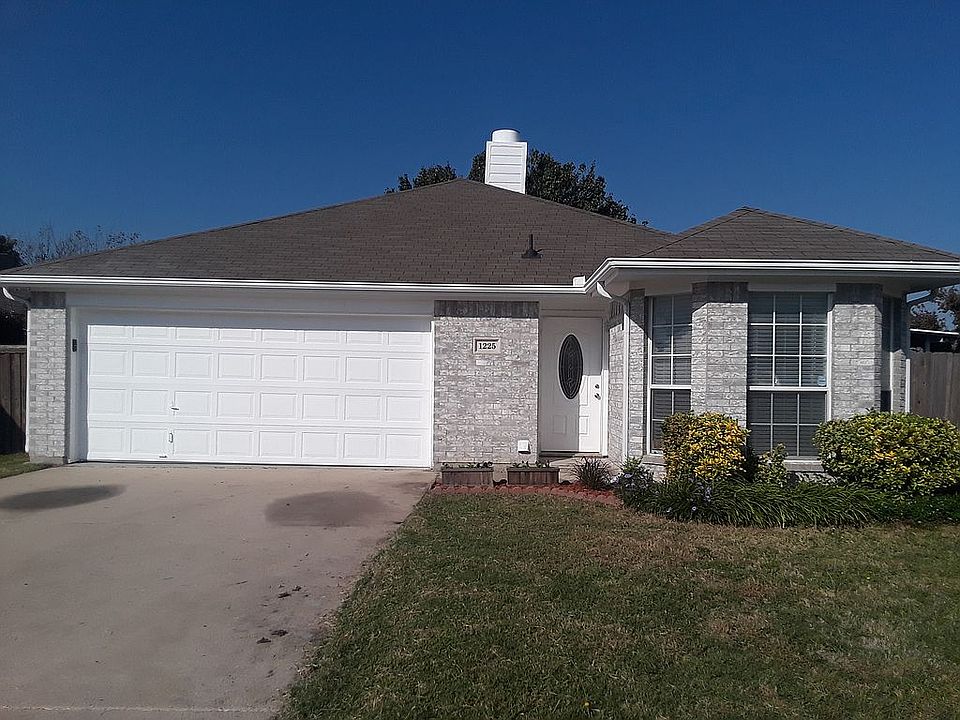 1st image of 1225 Misty Dr