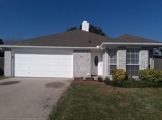 1225 Misty Dr, Midlothian, TX 76065