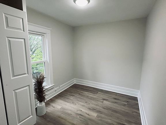 5th image of 7 Havens Ave