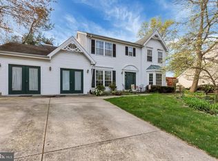 206 Dickens Ct, Williamstown, NJ 08094