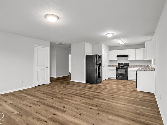 5th image of 304 Shrack Ln