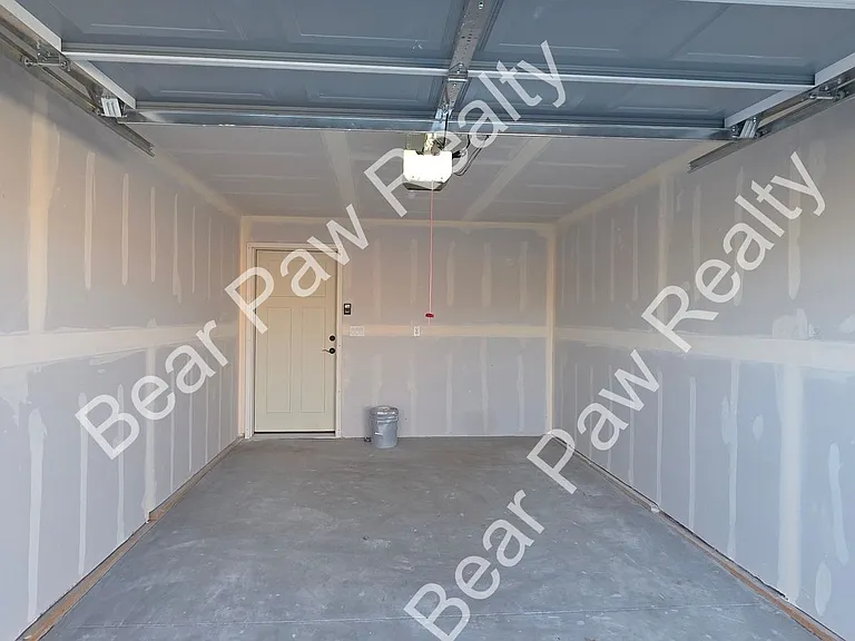 1026 Center Dr — Photo 17