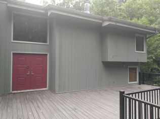 1505 McCarthy Rd, Eagan, MN 55121