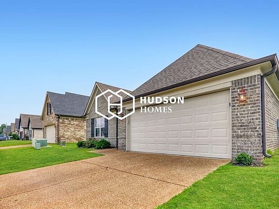 4th image of 7902 Hemlock Dr