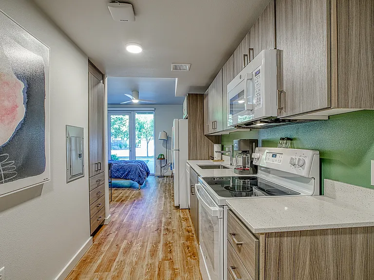 Wynne Watts Commons — Photo 9