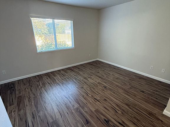 2nd image of 1511 Apple Dr
