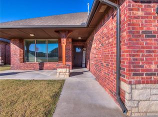 225 Timber Ln, Harrah, OK 73045