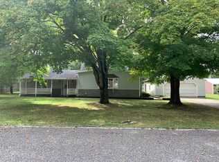 28641 Wilson Dr, Dowagiac, MI 49047