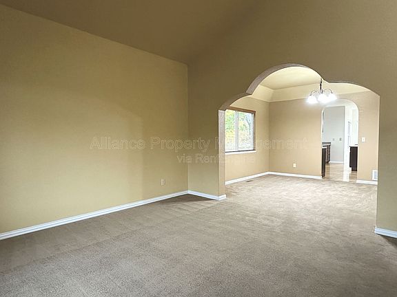 2nd image of 4420 Cobbleskill Dr