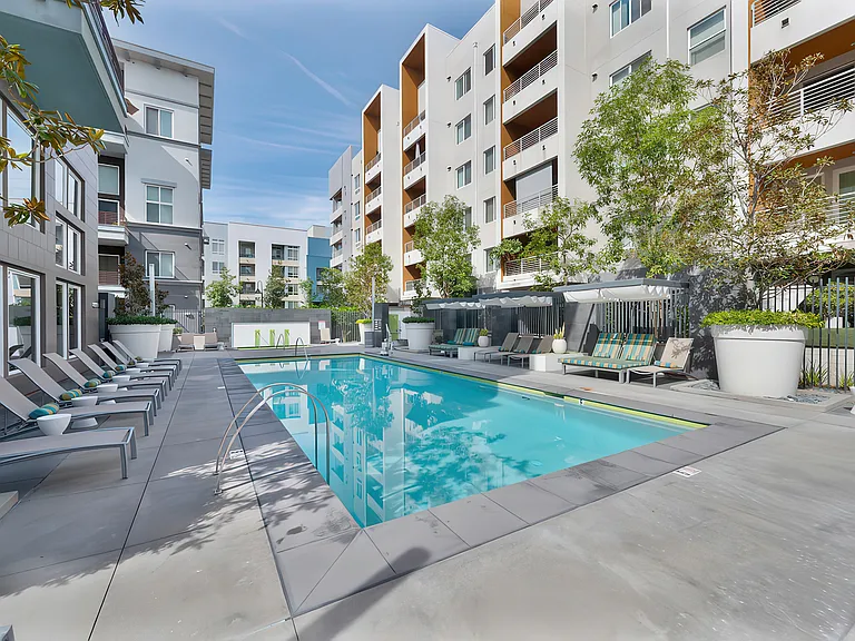The Vivere Lofts — Photo 21